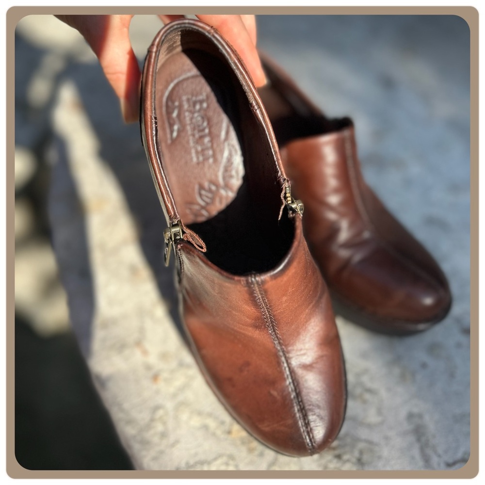 Born Famke platform clog booties - Picture 2 of 6